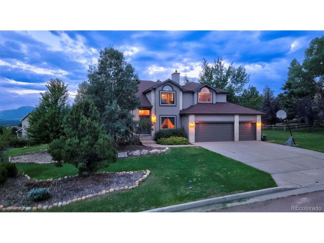 House in Colorado Springs, Colorado, United States 2 - 18705450