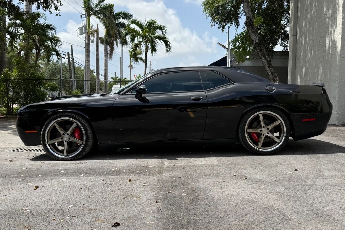 Coupe in Miami, FL, United States 5 - 18712046
