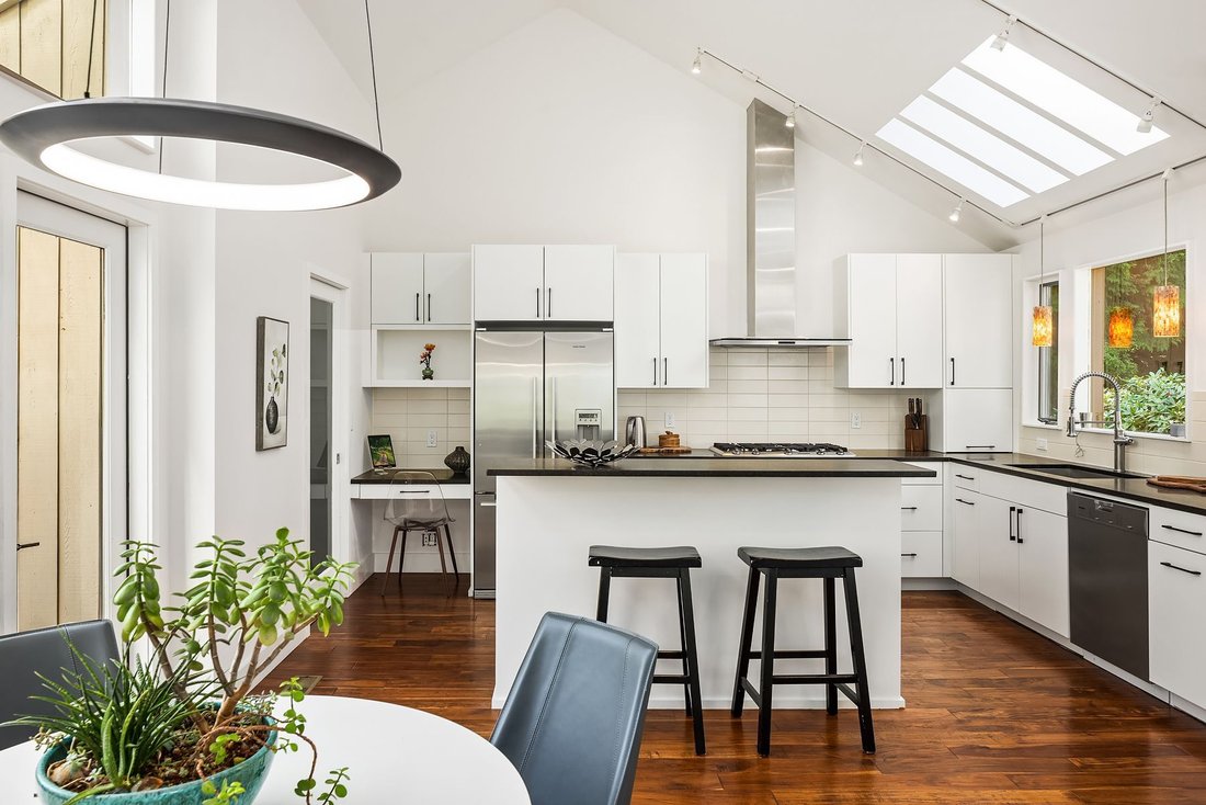 Mercer Island, Washington, United States 5 - 18708914