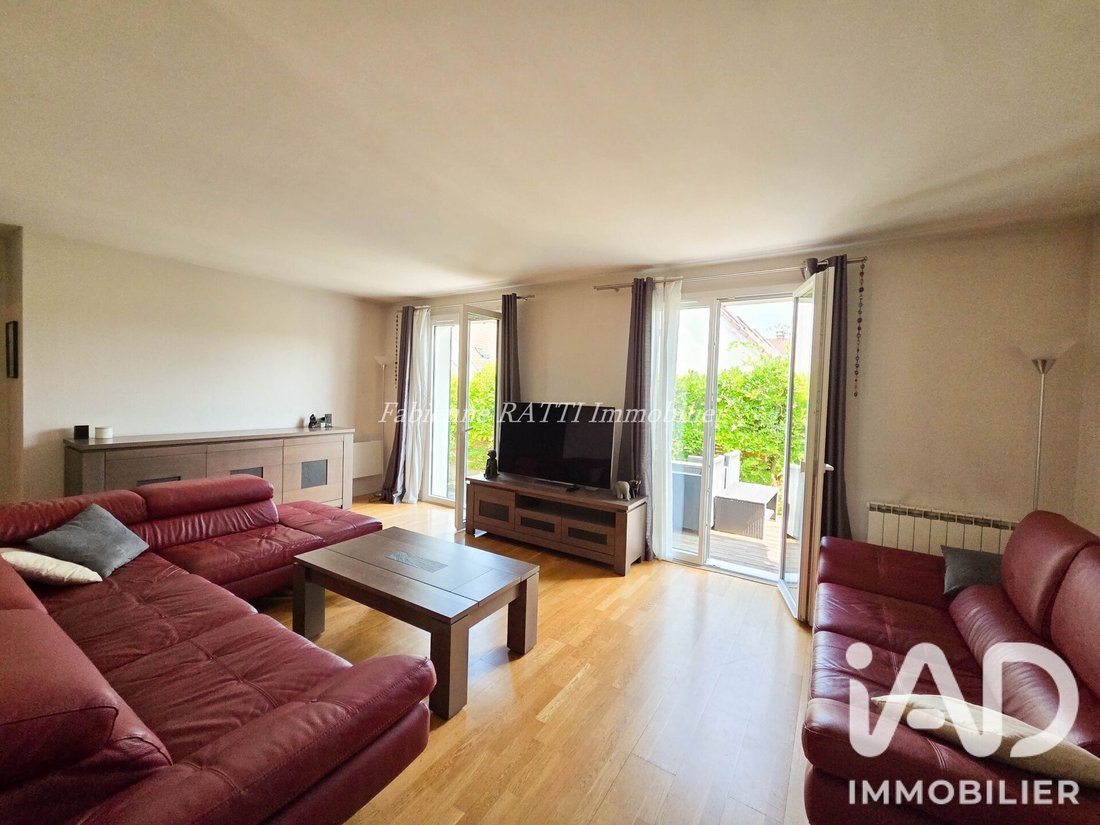 House in Les Champs Guillaume, Cormeilles-en-Parisis, France 3 - 18713779