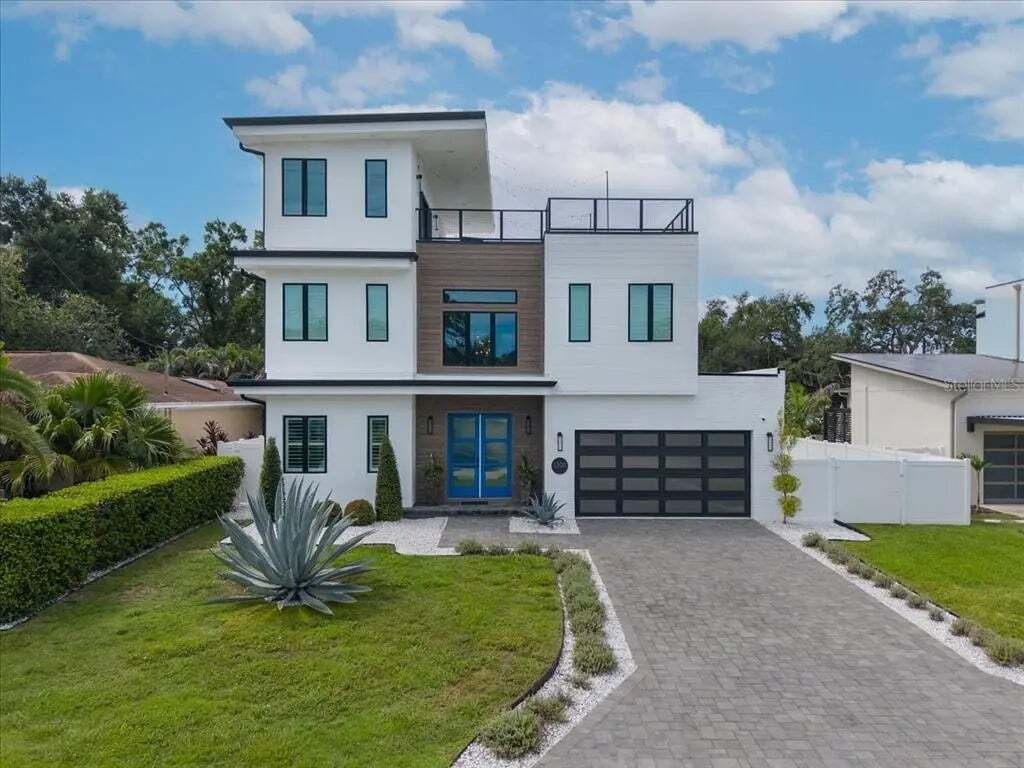 House in Tampa, Florida, United States 1 - 18708053