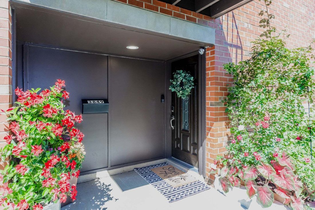 Condo in Glenview, Illinois, United States 2 - 18706316