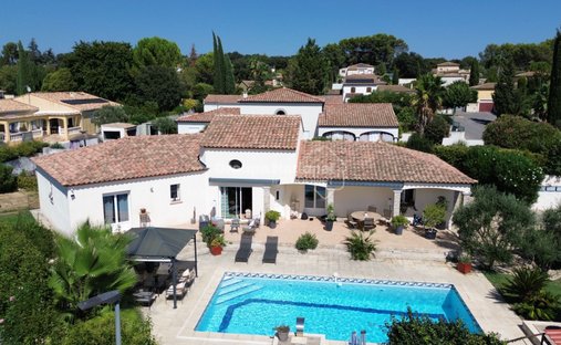 House in Entre-Vignes, Occitania, France 1