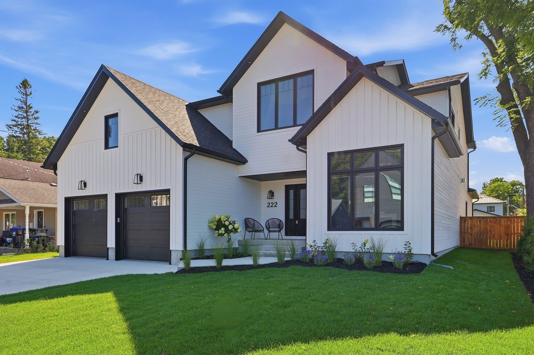 House in Collingwood, Ontario, Canada 2 - 18704873