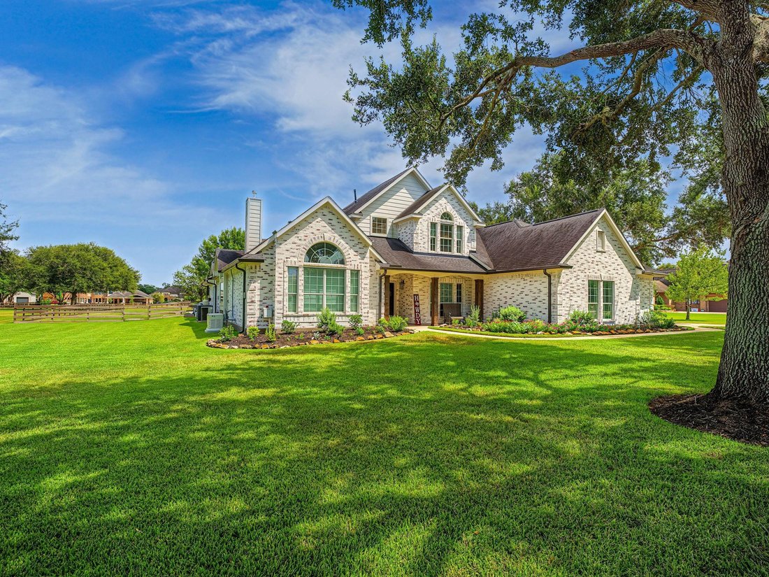 House in Fulshear, Texas, United States 3 - 18710333