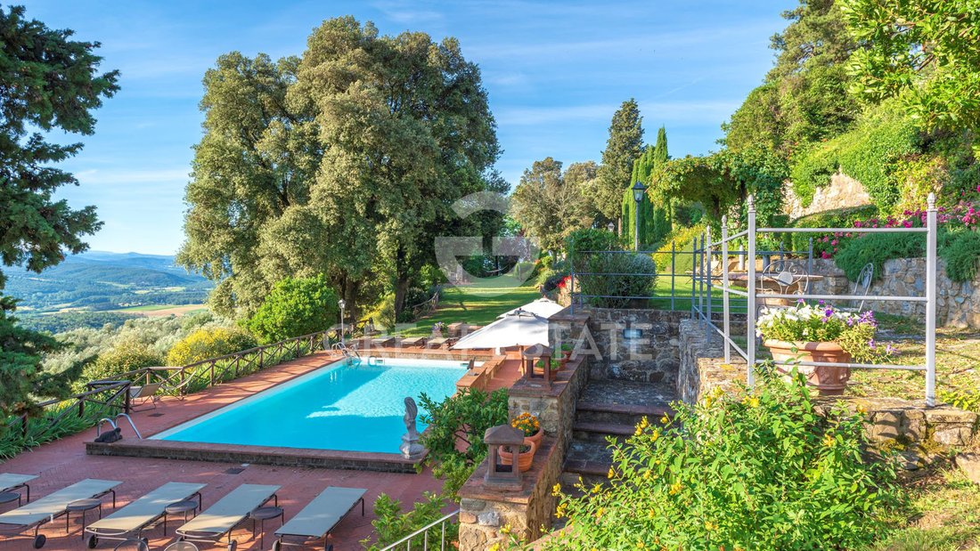 Château à Bucine, Toscane, Italie 4 - 18706531