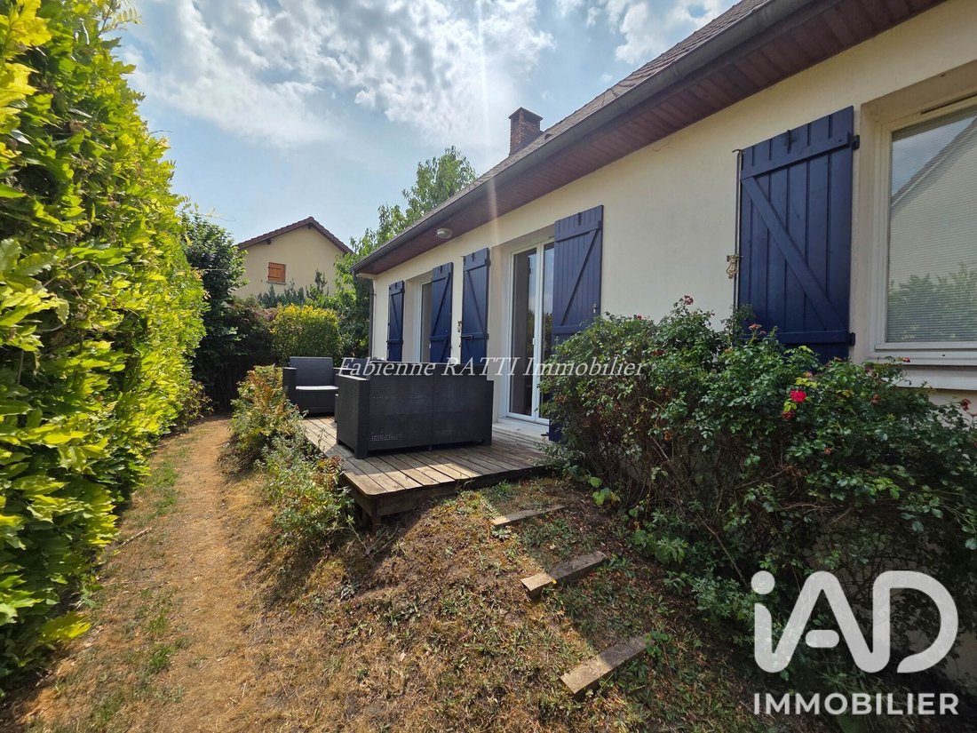 House in Les Champs Guillaume, Cormeilles-en-Parisis, France 1 - 18713779