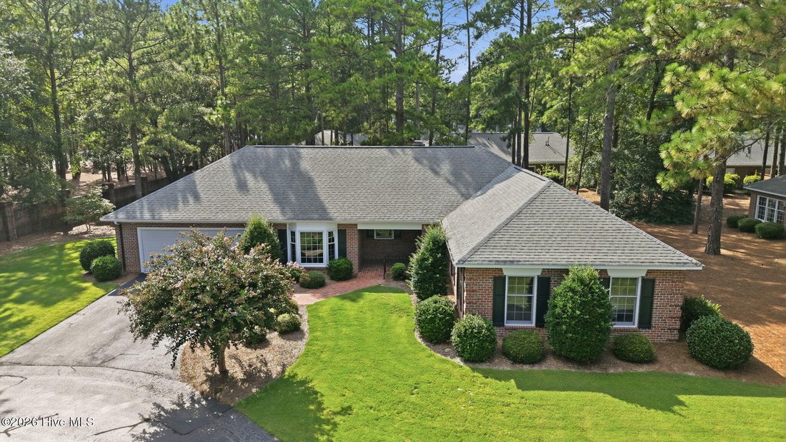 Townhouse in Southern Pines, North Carolina, United States 3 - 18703487