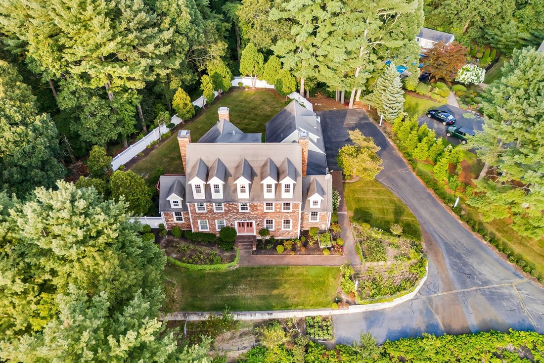 House in Pembroke, Massachusetts, United States 2 - 18710386