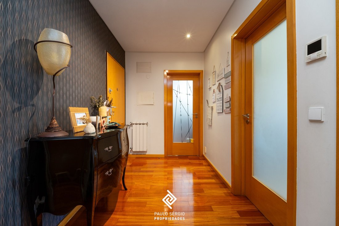 Apartment in Espinho, Aveiro District, Portugal 1 - 18707334