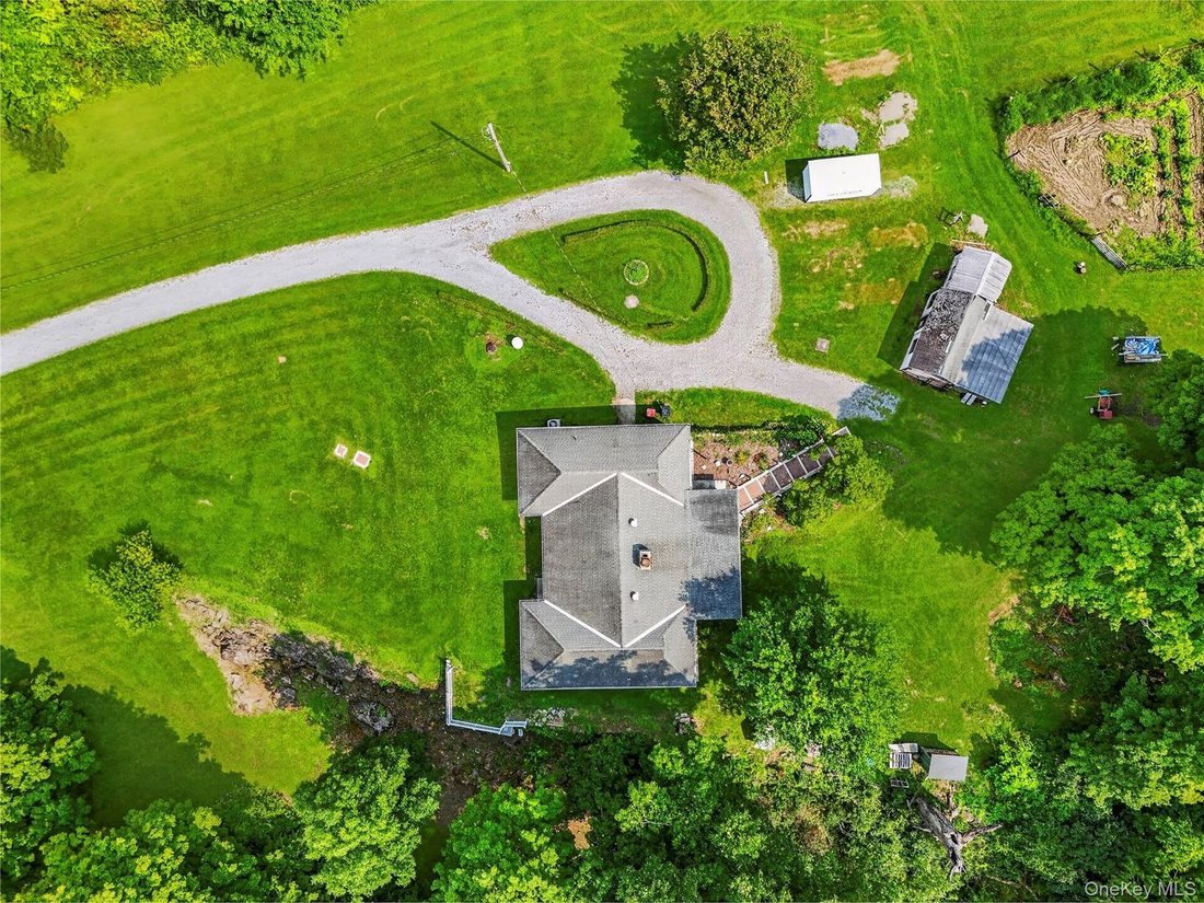 House in Hopewell Junction, New York, United States 1 - 18693141