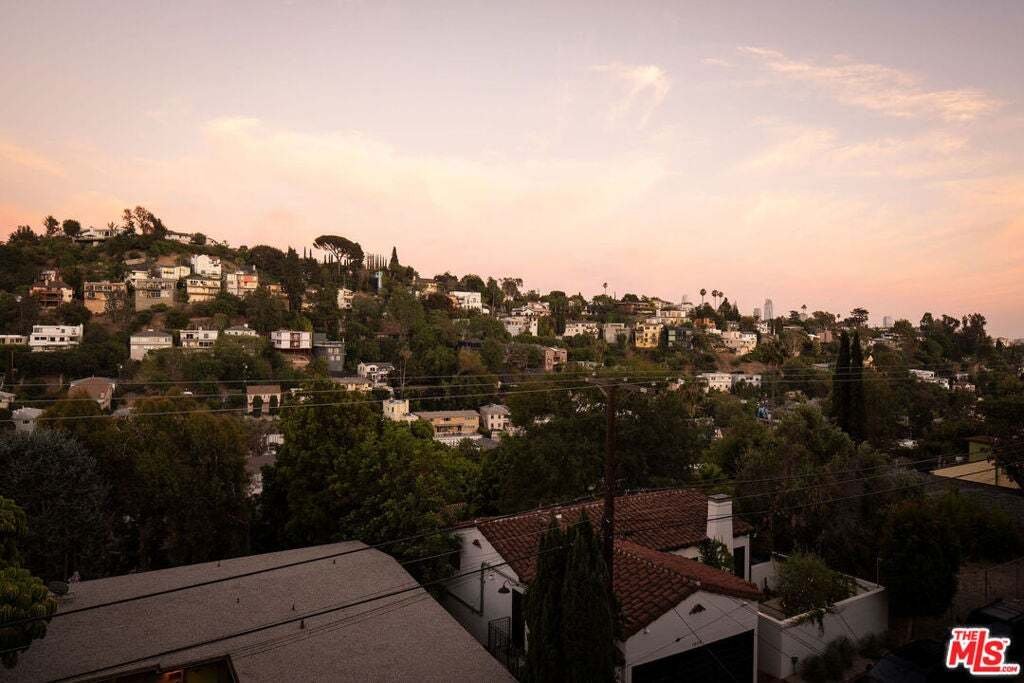 House in Los Angeles, California, United States 4 - 18705301