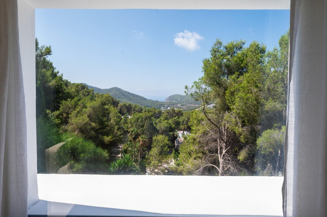 Villa in Cala Llonga, Ibiza, Santa Eularia des Riu, Balearic Islands 5 - 18708952