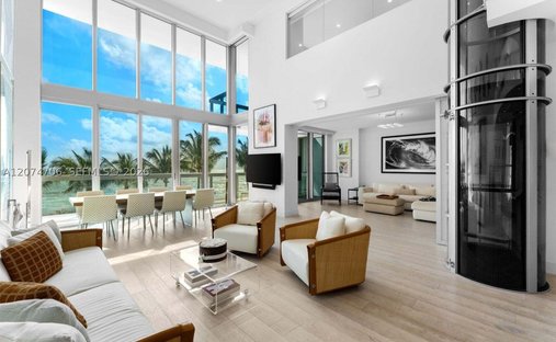 Condo in Miami Beach, Florida, United States 1