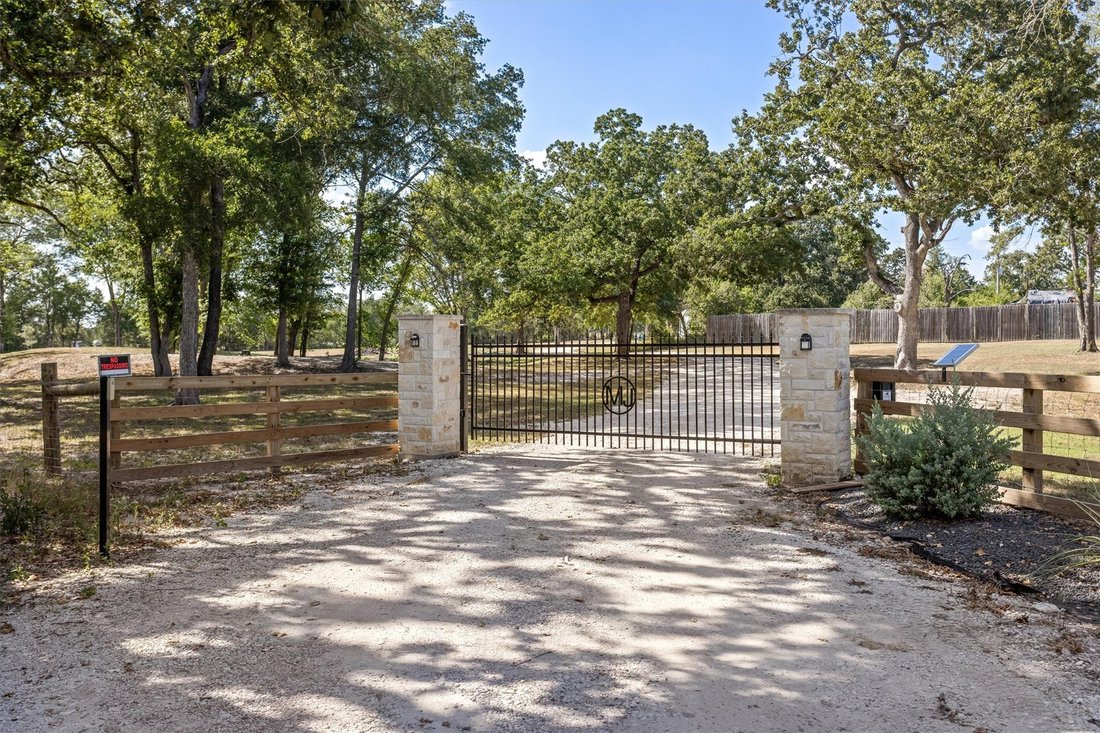 House in Brenham, Texas, United States 2 - 18711608