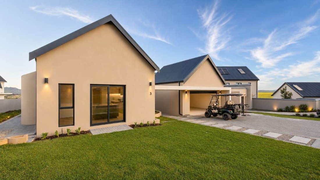 House in Malmesbury, Western Cape, South Africa 4 - 18702868