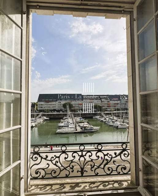 Townhouse in Le Pouliguen, Pays de la Loire, France 1 - 18295720