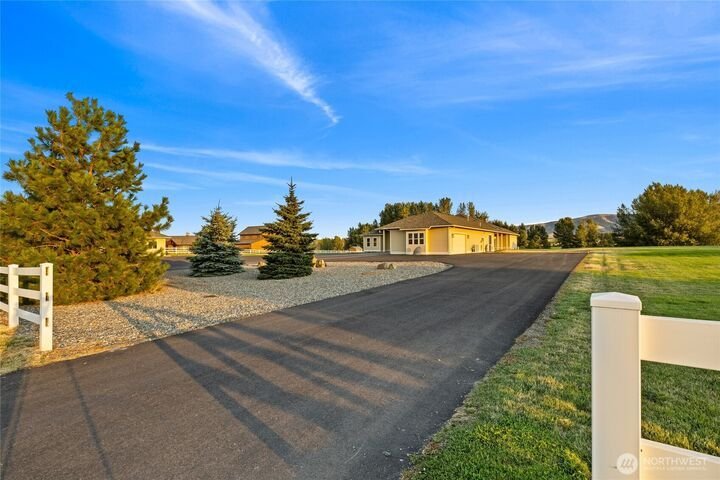 House in Ellensburg, Washington, United States 3 - 18712921