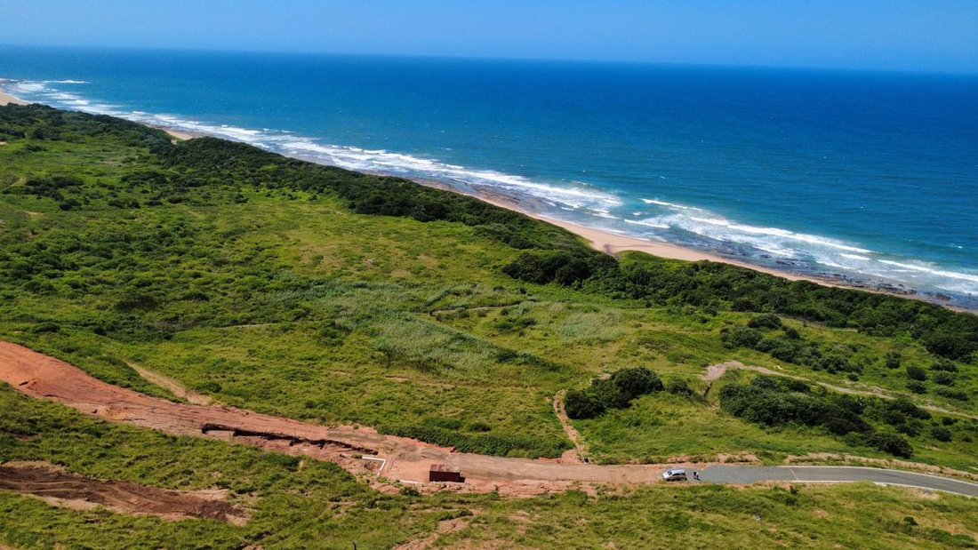 Land in Port Zimbali, KwaZulu-Natal, South Africa 4 - 18707149