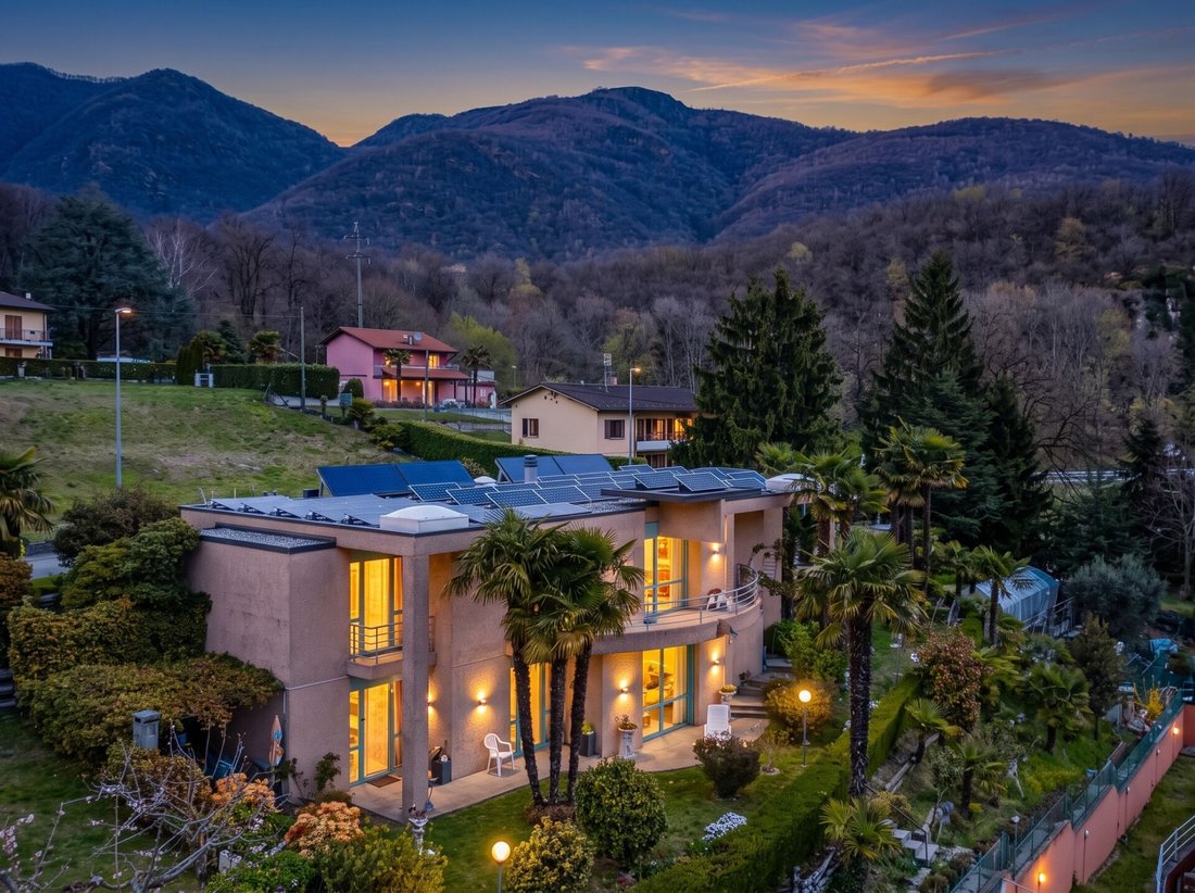 Villa in Torricella-Taverne, Ticino, Switzerland 1 - 18705207