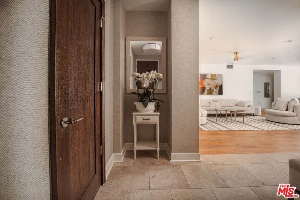 Appartement à Beverly Hills, Californie, États-Unis 2 - 18705275