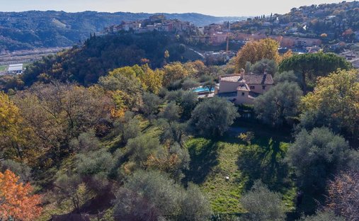 Land in Gattières, Provence-Alpes-Côte d'Azur, France 1