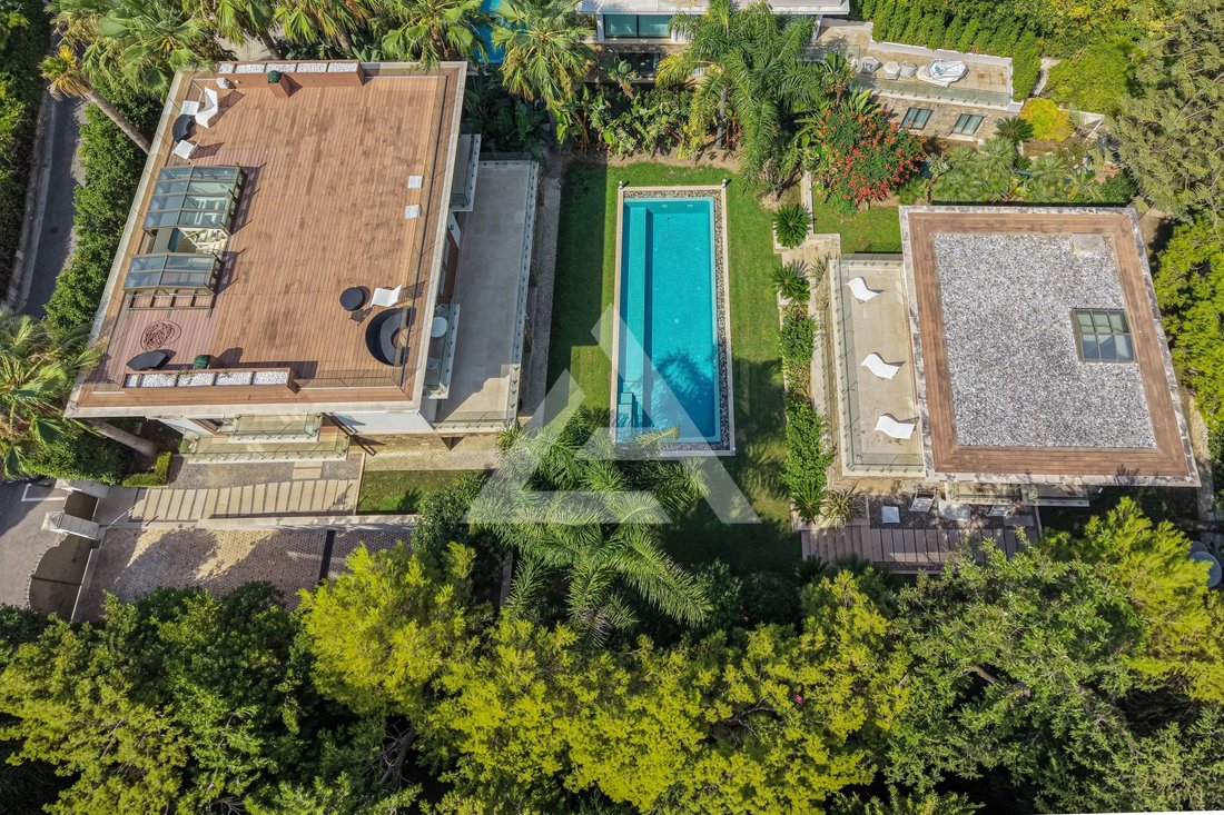 Villa in Saint-Jean-Cap-Ferrat, Provence-Alpes-Côte d'Azur, France 4 - 18704488