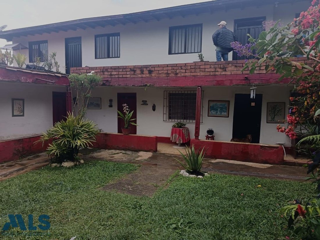 House in La Estrella, Antioquia, Colombia 2 - 18713164
