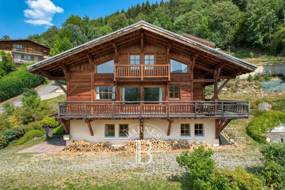 Chalet in Saint-Gervais-les-Bains, Auvergne-Rhône-Alpes, France 1 - 18703958