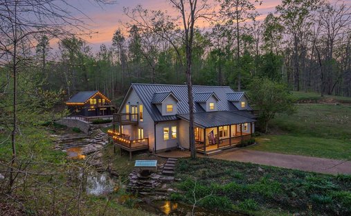 House in Bon Aqua, Tennessee, United States 1