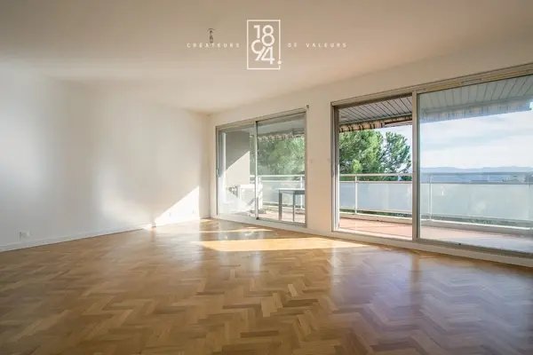 Apartment in Granettes-Jauberte-Sainte Anne, Aix-en-Provence, France 5 - 17049041