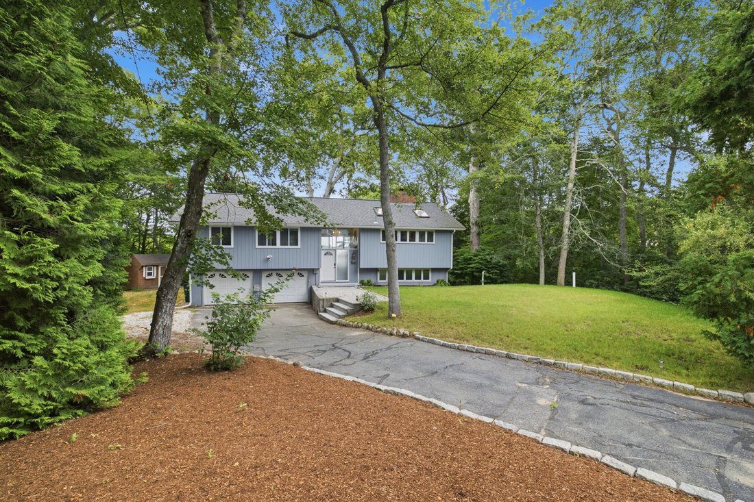 House in Mashpee, Massachusetts, United States 1 - 18710022