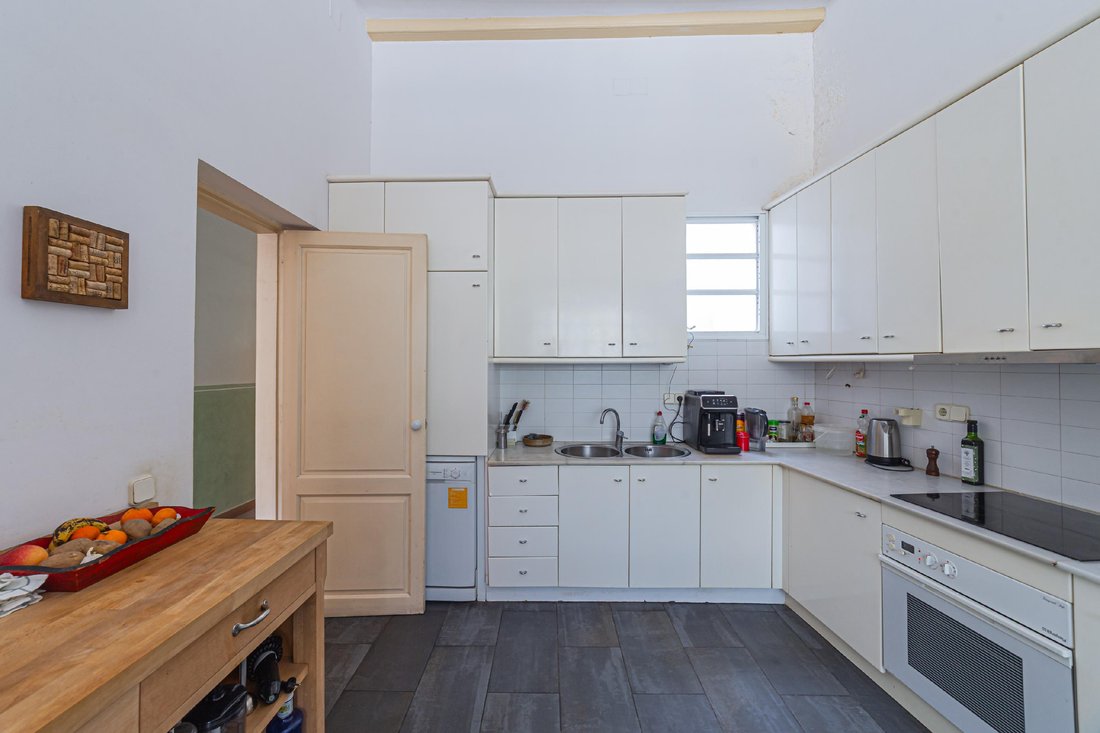 Wohnung in Ciutat Vella, Barcelona, Spanien 2 - 18302241