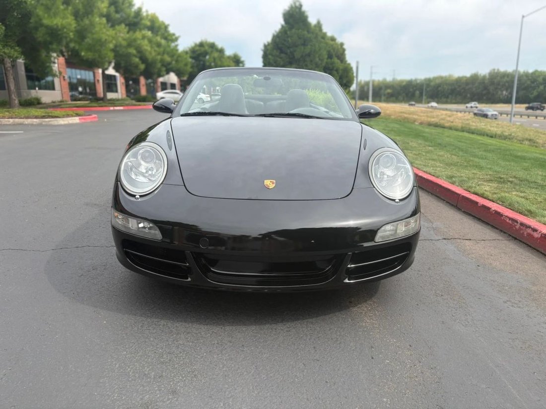 Cabriolet in Hillsboro, OR, United States 2 - 18546875
