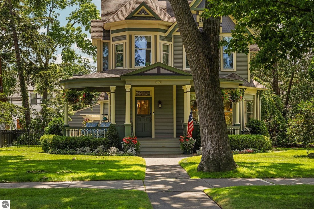House in Garfield Township, Michigan, United States 2 - 18702808