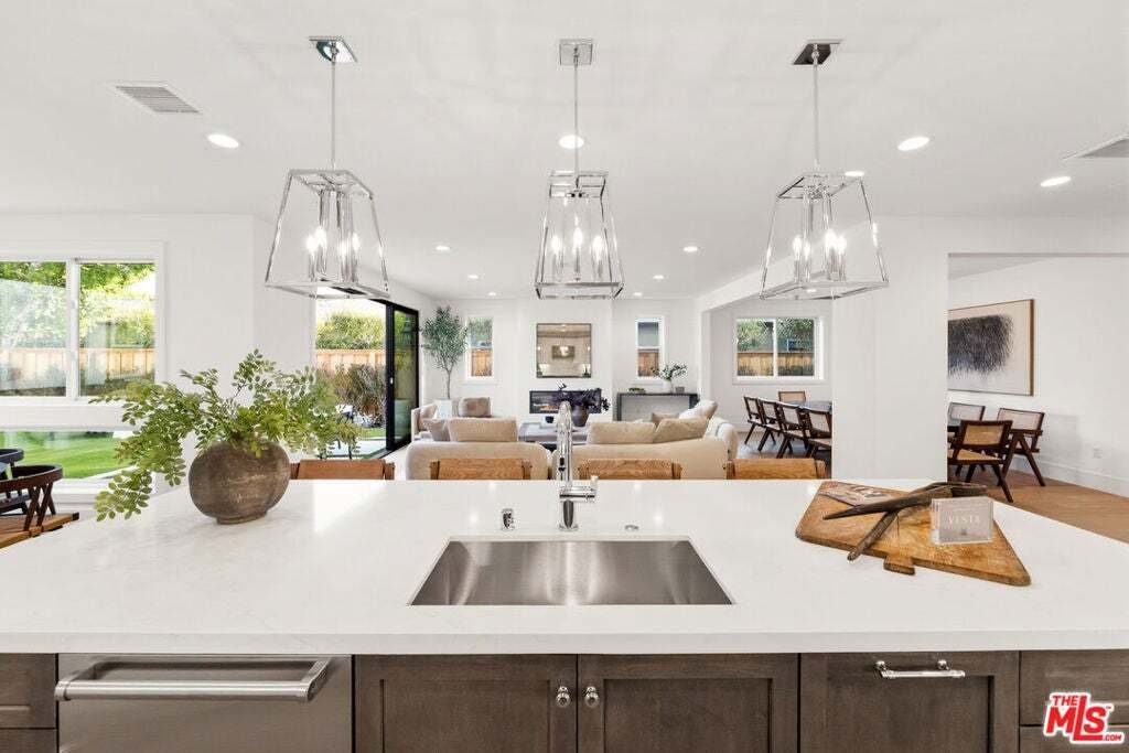 House in Los Angeles, California, United States 2 - 18708551