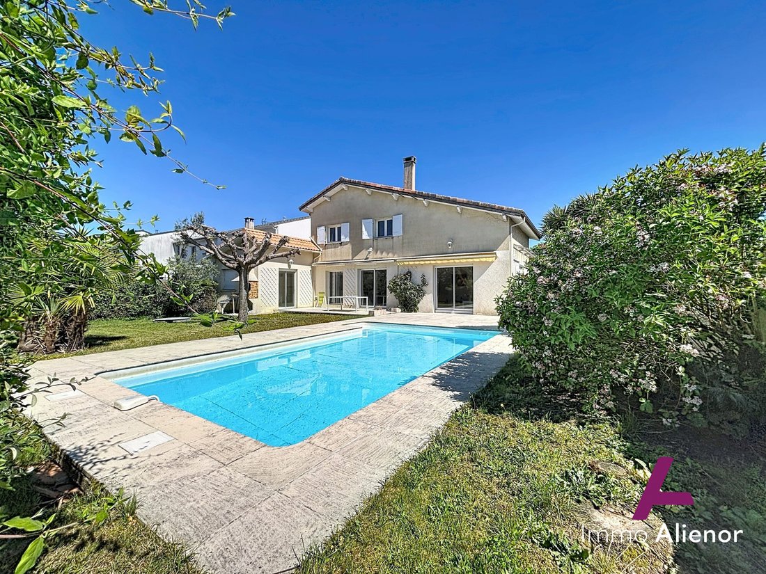 House in Mérignac, Nouvelle-Aquitaine, France 1 - 18708270