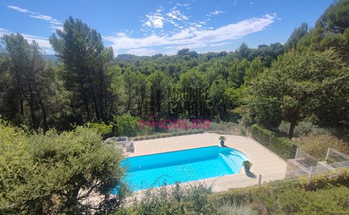 Maison à Malemort-du-Comtat, Provence-Alpes-Côte d'Azur, France 1