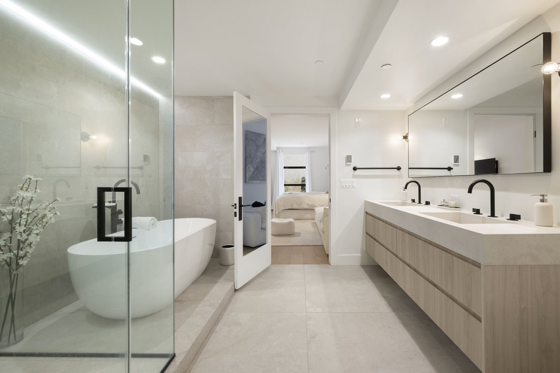 Condo in Los Angeles, California, United States 2 - 18709073