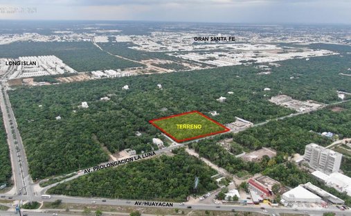 Land in Cancún, Quintana Roo, Mexico 1