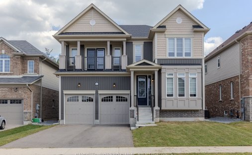 House in Niagara Falls, Ontario, Canada 1