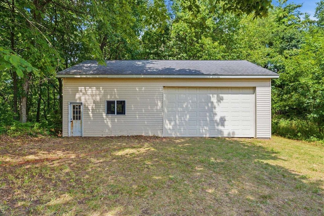 House in Holly, Michigan, United States 4 - 18705244