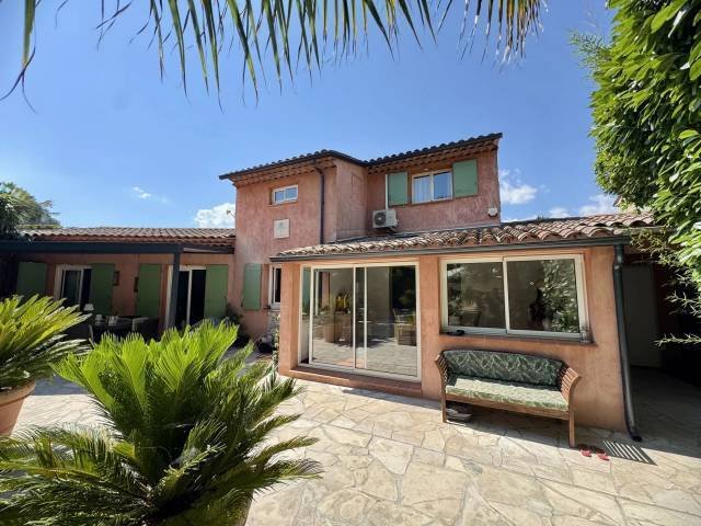 Casa a Auribeau-sur-Siagne, Provenza-Alpi-Costa Azzurra, Francia 3 - 18285181