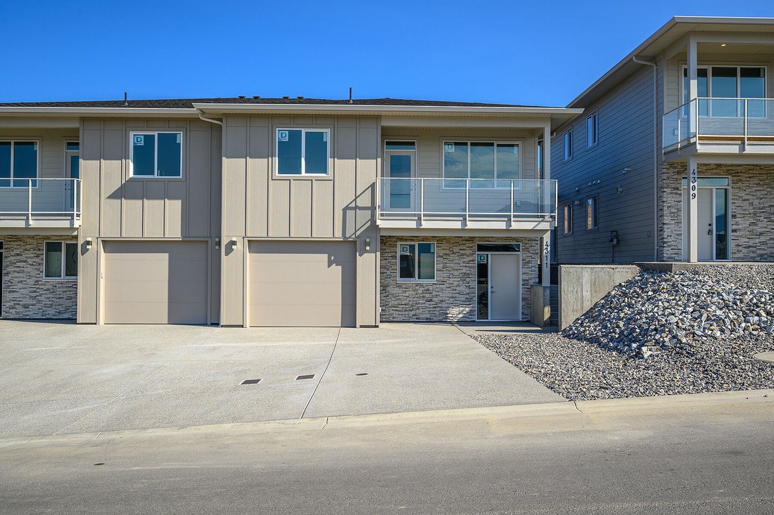 House in Vernon, British Columbia, Canada 2 - 18709047