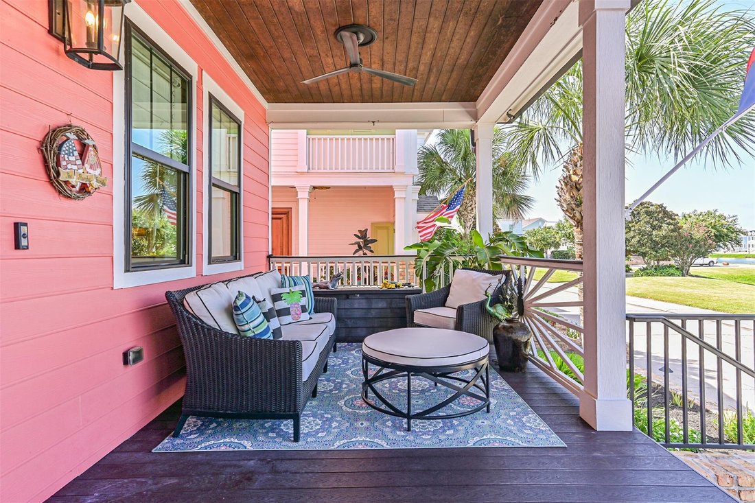 House in Galveston, Texas, United States 5 - 18708861