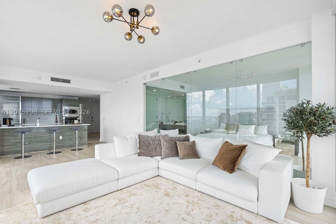 Condo in Miami, Florida, United States 4 - 18711420
