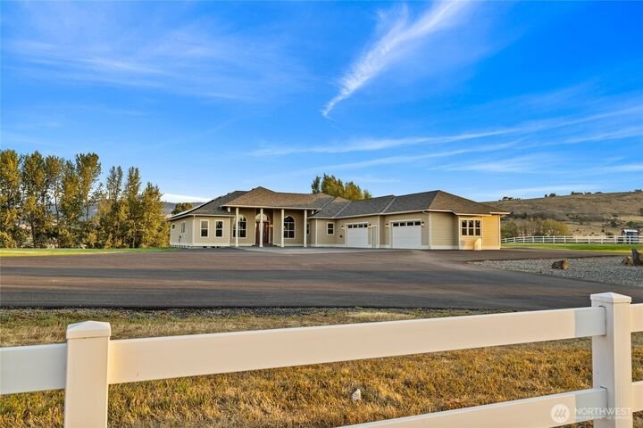 House in Ellensburg, Washington, United States 4 - 18712921