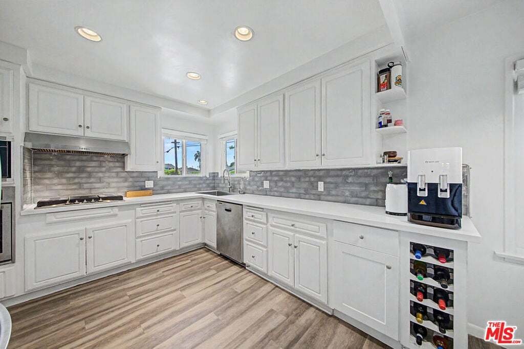 House in Downey, California, United States 3 - 18702945