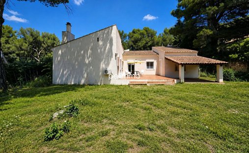 Haus in Bel Air-Jasse des Bernades La Crau-Les Barettes, Salon-de-Provence, Frankreich 1