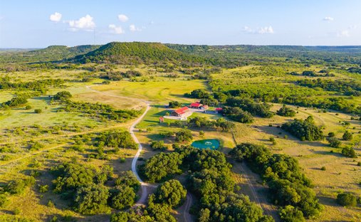 Farm Ranch in Comanche, Texas, United States 1